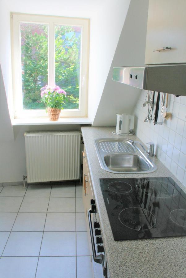 Zentrale Ferienwohnung Anker Im Sonnenblumenhaus Flensburg Exterior foto